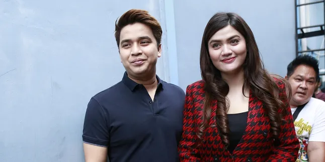 Dikabarkan Putus, Hilda Vitria Sudah Hapus Foto Billy Syahputra di Instagram