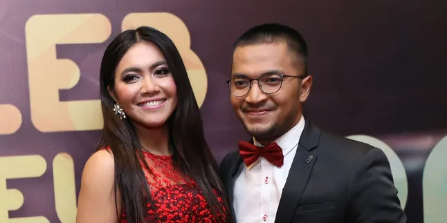 Dikabarkan Sudah Jalani Ijab Qabul, Denada dan Ihsan Buka Suara Dikabarkan Sudah Jalani Ijab Qabul, Denada dan Ihsan Buka Suara