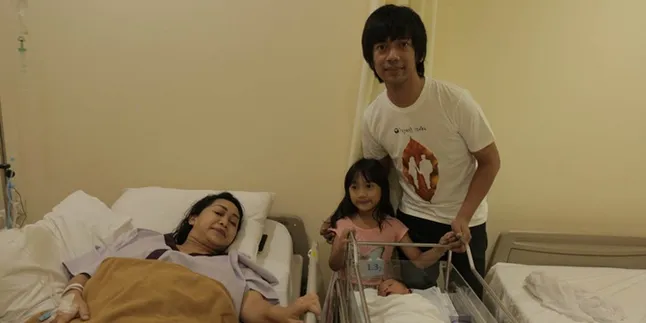 Dikaruniai Putra, Rian D'Masiv Ingin Anaknya Sukses!