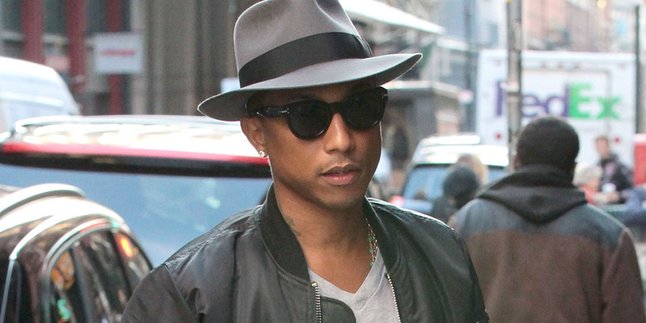 Dikelilingi Wanita Cantik, Ini Reaksi Istri Pharrel Williams