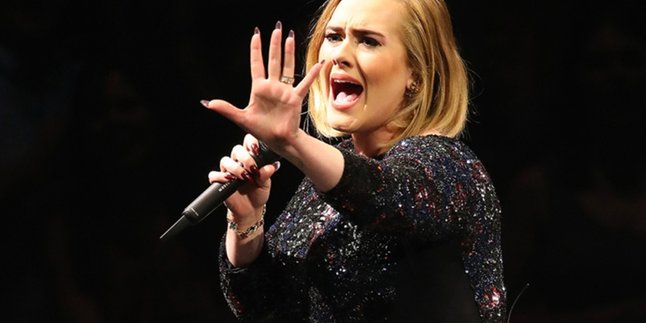 Dikembalikan, Album Adele Jadi Hadiah Paling Tak Diinginkan?