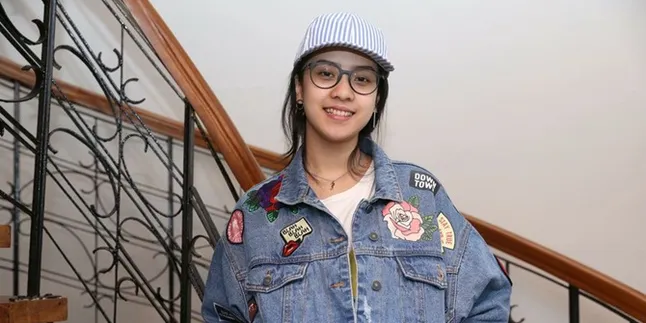 Dikritik Soal Kibarkan Bendera Merah Putih Robek, Anya Geraldine Buka Suara