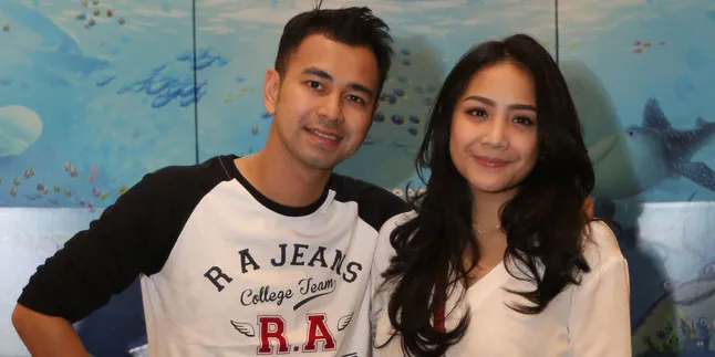 Dikunjungi Baim Wong, Raffi Ahmad - Nagita Tunjukkan Kemesraan Dikunjungi Baim Wong, Raffi Ahmad - Nagita Tunjukkan Kemesraan