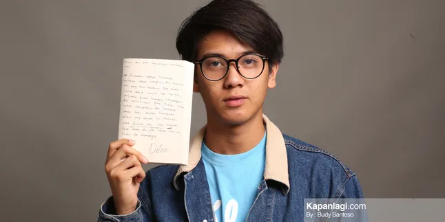'DILAN 1990' Dibajak, Ini Kata Iqbaal Ramadhan 'DILAN 1990' Dibajak, Ini Kata Iqbaal Ramadhan