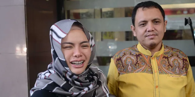 Dilaporkan Bos ADA Tour ke Kepolisian, Nikita Mirzani: Udah Biasa Dilaporkan Bos ADA Tour ke Kepolisian, Nikita Mirzani: Udah Biasa