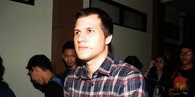 Dilarang Ketemu Anak, Stuart Collin Curhat Sedih di Instagram Dilarang Ketemu Anak, Stuart Collin Curhat Sedih di Instagram