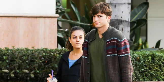 Dimabuk Cinta, Ashton Kutcher Ketagihan Seks Dengan Mila Kunis Dimabuk Cinta, Ashton Kutcher Ketagihan Seks Dengan Mila Kunis