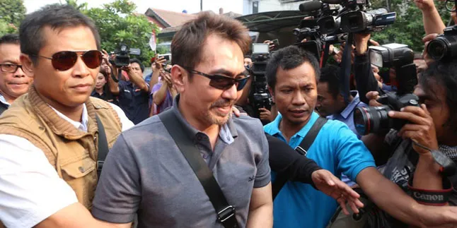 Dimiliki Sejak 2006, Senpi Milik Gatot Brajamusti Tak Terdaftar