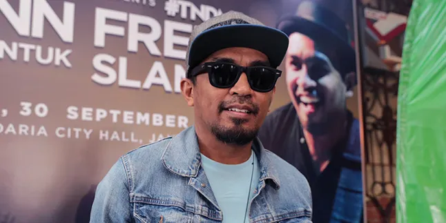 Dimintai Klarifikasi Mengenai Pacar Barunya, Ini Jawaban Glenn Fredly Dimintai Klarifikasi Mengenai Pacar Barunya, Ini Jawaban Glenn Fredly