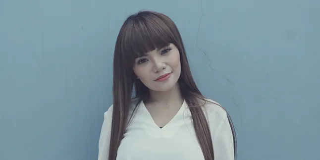 Dinar Candy Curhat Dikirimi Santet Oleh Seorang Artis