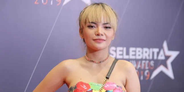 Dinar Candy Tuding Bebby Fey Fitnah Atta Halilintar Terkait Kasus Pelecehan Seksual Dinar Candy Tuding Bebby Fey Fitnah Atta Halilintar Terkait Kasus Pelecehan Seksual