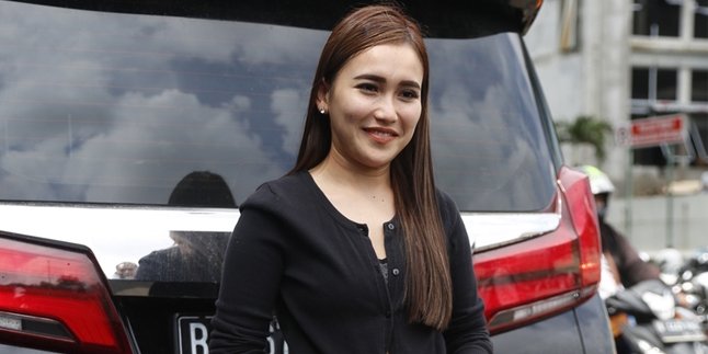 Considered Immoral for Allegedly Kicking Talent, Petition to Blacklist Ayu Ting Ting from TV Reaches 10 Thousand Signatures