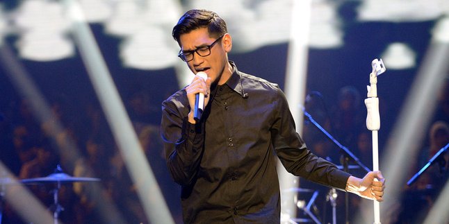 Dinyanyikan Afgansyah Reza, Adila Fitri Gemetaran