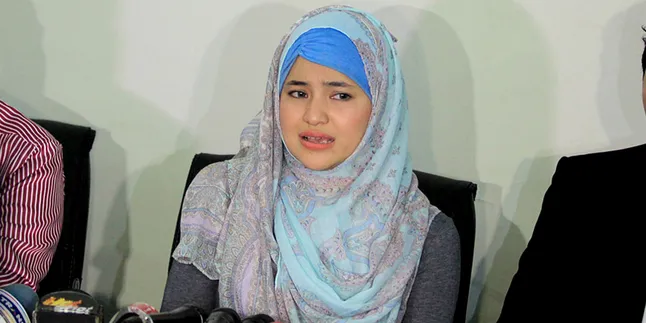 Dipasung Ibunya, Marshanda Minta Perlindungan Polisi Dipasung Ibunya, Marshanda Minta Perlindungan Polisi