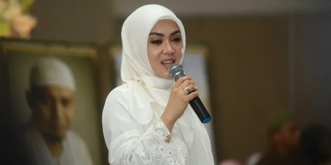 Dipenuhi Barang Mahal, Ini Harga Jepit Rambut Milik Syahrini Yang Bikin Kamu Melongo