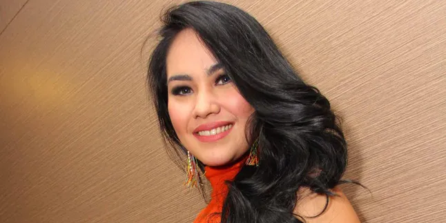 Diperiksa Enam Jam, Kartika Putri Dicecar 26 Pertanyaan