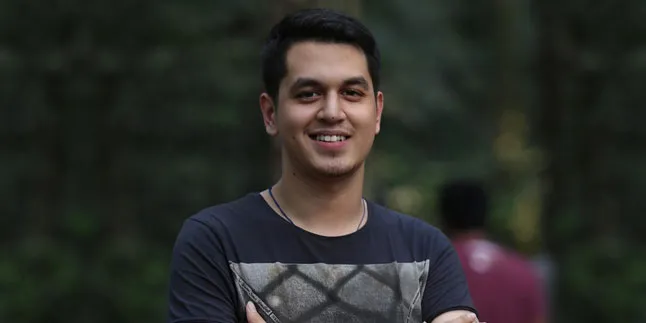 Dipersembahkan Untuk Ayah & Ibu, Kevin Julio Tambah Tato Baru
