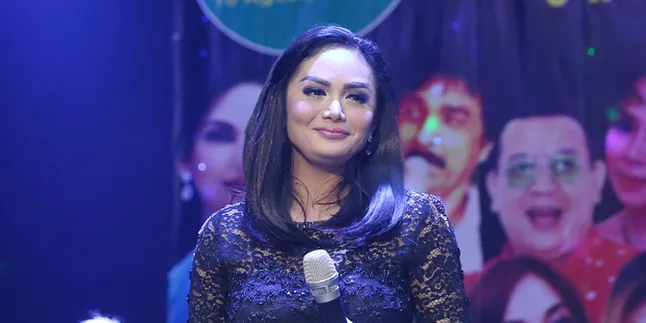 Diprediksi Lolos ke Senayan, Krisdayanti Bakal Tinggalkan Dunia Hiburan? Diprediksi Lolos ke Senayan, Krisdayanti Bakal Tinggalkan Dunia Hiburan?