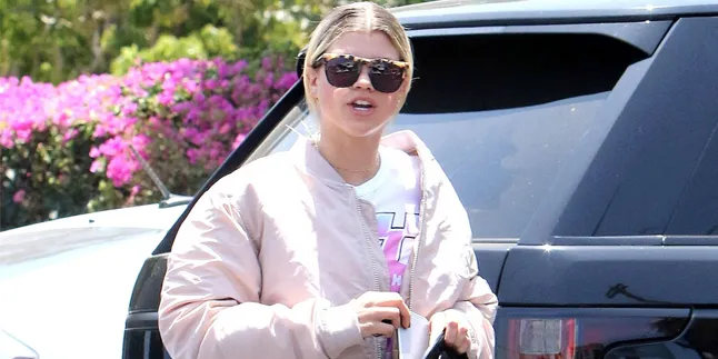 Dirumorkan Pacaran, Sofia Richie Buka Suara Soal Justin Bieber Dirumorkan Pacaran, Sofia Richie Buka Suara Soal Justin Bieber