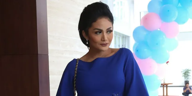 Disambut Positif, Krisdayanti Akan Gelar Roadshow Busana Muslim