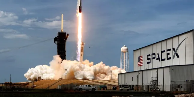 Disebut-Sebut Bakal Bawa Kopiko ke Luar Angkasa, Begini Cara Astronot SpaceX Milik Elon Musk Makan dan Minum