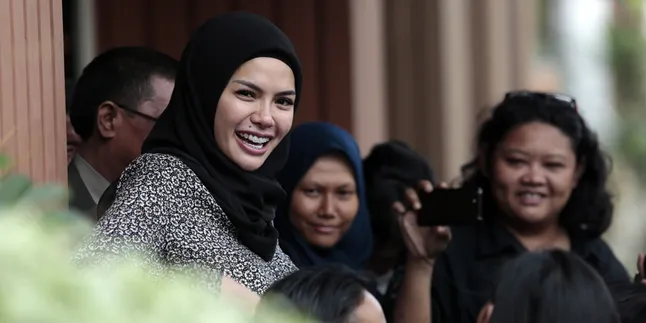 Disebut Suami Nggak Modal Oleh Nikita Mirzani, Ini Klarifikasi Pengacara Dipo Latief