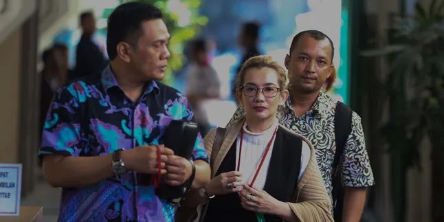 Diseret Dalam Kasus Hukum Aa Gatot, Reza Artamevia Harap Keadilan Ditegakkan Diseret Dalam Kasus Hukum Aa Gatot, Reza Artamevia Harap Keadilan Ditegakkan