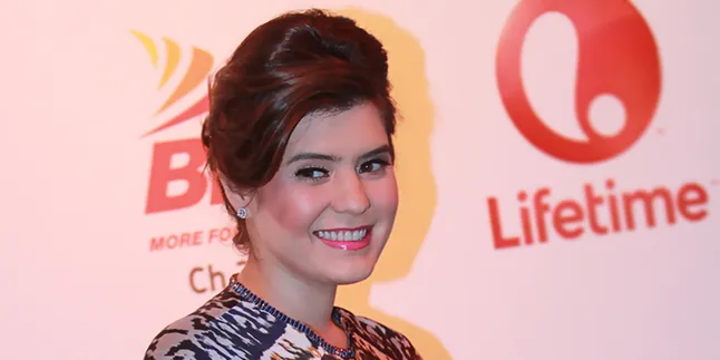 Disiplin dan Tegas, Pola Asuh Anak Carissa Putri