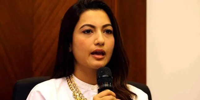 Ditampar Penonton, Gauhar Khan Bantah Itu Hanya Settingan