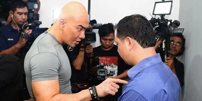 Ditanya Benci Orang Kristen, Haters Deddy Corbuzier Ngaku Khilaf Ditanya Benci Orang Kristen, Haters Deddy Corbuzier Ngaku Khilaf
