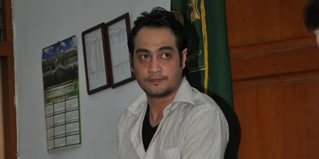 Ditanya Izin Dirikan Rumah Mewah, Ferry Irawan Lepaskan Tembakan