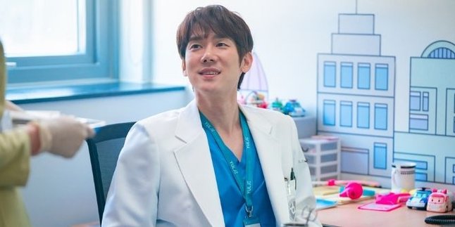 Asked How Similar to Ahn Jung Won 'Andrea' in the Drama 'HOSPITAL PLAYLIST', Here's Yoo Yeon Seok's Unexpected Confession