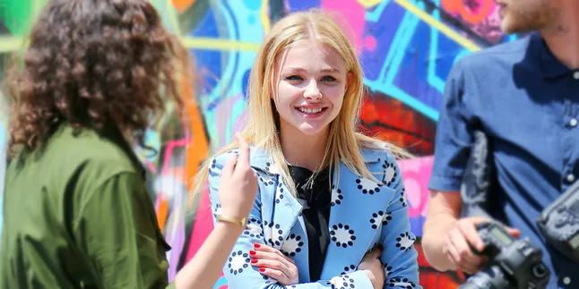 Ditanya Soal Brooklyn Beckham, Ini Tanggapan Chloe Moretz Ditanya Soal Brooklyn Beckham, Ini Tanggapan Chloe Moretz