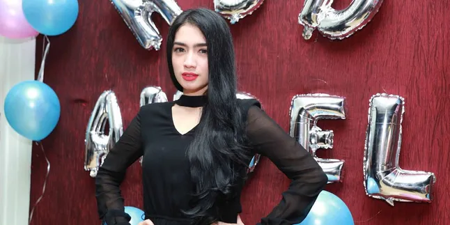 Ditanya Soal Jodoh, Angel Karamoy Pusing