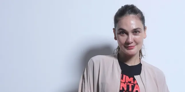 Ditanya Soal Kabar Dekat dengan Pria Jepang, Luna Maya Hanya Tersenyum