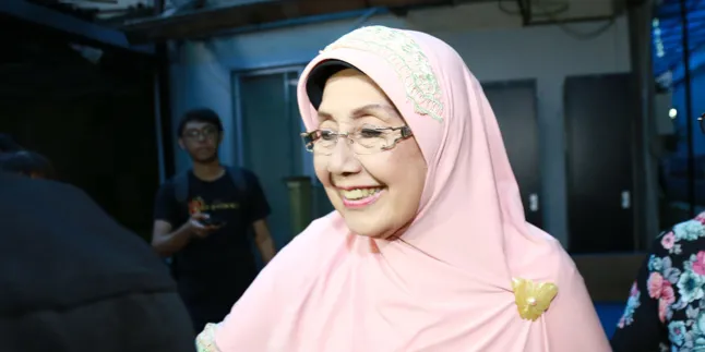 Ditanya Soal Persiapan Pernikahan, Begini Reaksi Nani Wijaya Ditanya Soal Persiapan Pernikahan, Begini Reaksi Nani Wijaya