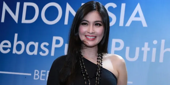 Ditanya Soal Pesta Lajang, Sandra Dewi Pilih Bahas Rambut
