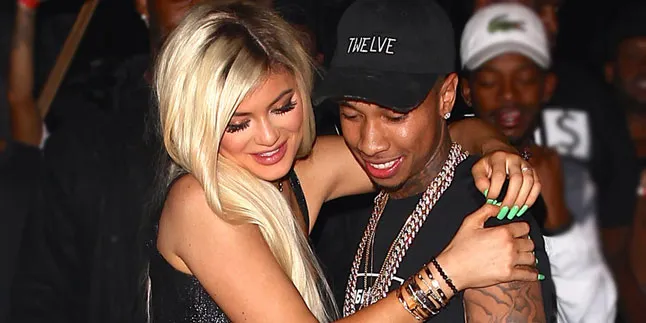 Ditanya Soal Rumor Putusnya Dengan Tyga, Kylie Jenner Malah... Ditanya Soal Rumor Putusnya Dengan Tyga, Kylie Jenner Malah...