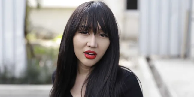 Ditanya Soal Siapa Saksi Pernikahan Vanessa Angel, Lucinta Luna: No Comment