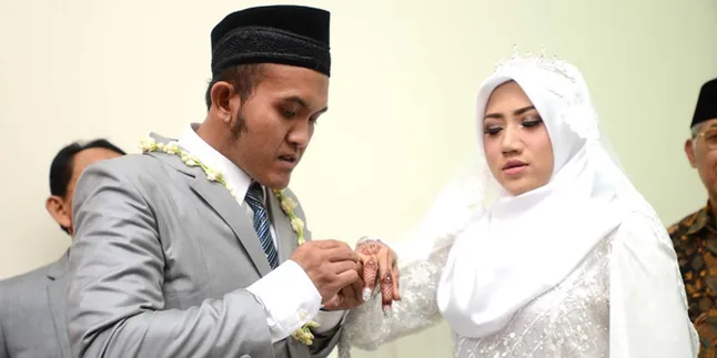 Ditanya Soal Status Duda Caisar, Intan: Aku Terima Dia Apa Adanya Ditanya Soal Status Duda Caisar, Intan: Aku Terima Dia Apa Adanya