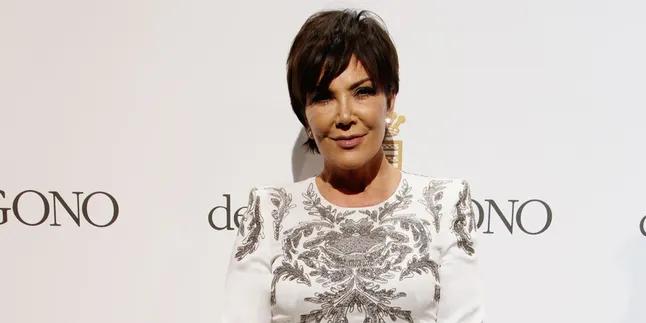 Ditanya Status Hubungan Dengan Corey, Kris Jenner Pilih Makan Jangkrik!