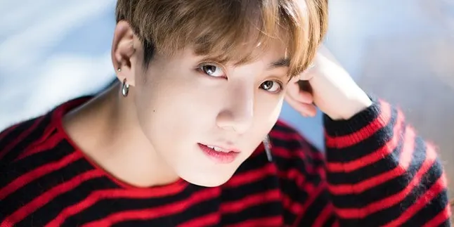 Ditelepon Sasaeng Fans Saat Live, Ini yang Dilakukan Jungkook BTS Ditelepon Sasaeng Fans Saat Live, Ini yang Dilakukan Jungkook BTS