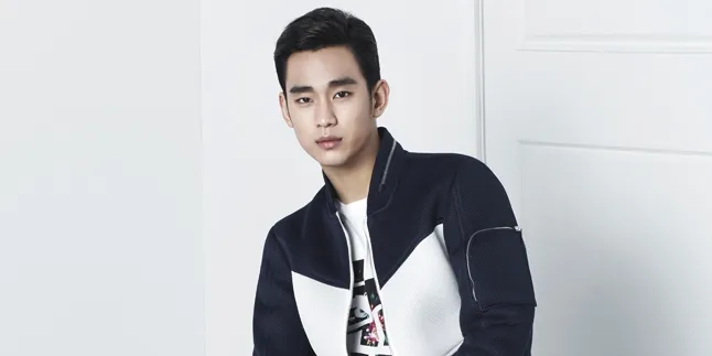 Ditentang Netizen, Kim Soo Hyun Dianggap Tak Pantas Dapat Piala Ditentang Netizen, Kim Soo Hyun Dianggap Tak Pantas Dapat Piala