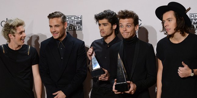 Ditinggal Zayn Malik, One Direction Tetap Berjaya