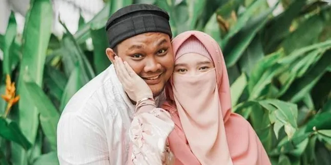 Dituding Jadi Selingkuhan Virgoun, Tenri Ajeng Anisa Menangis Keluarganya Jadi Bulan-Bulanan Netizen Dituding Jadi Selingkuhan Virgoun, Tenri Ajeng Anisa Menangis Keluarganya Jadi Bulan-Bulanan Netizen