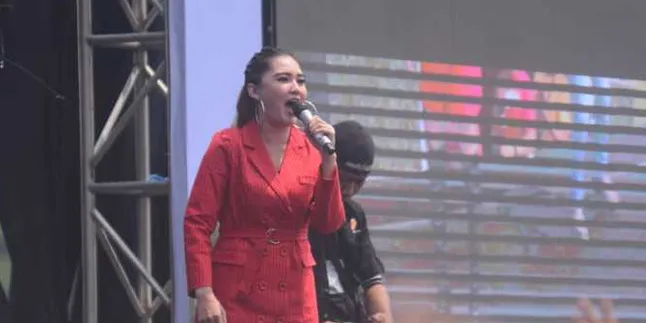 Dituduh Selingkuh dengan Mantan Bupati Kediri, Nella Kharisma Diperiksa di Polda