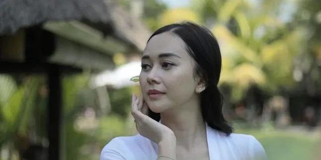 Dituduh Settingan, Aura Kasih Angkat Bicara Soal Unfollow Instagram Suami Dituduh Settingan, Aura Kasih Angkat Bicara Soal Unfollow Instagram Suami