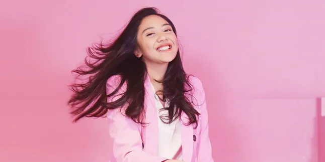 Ditunjuk Jadi Staff Khusus Jokowi, Ini 6 Fakta Menarik Seputar Putri Tanjung