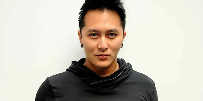 Dituntut Gono-Gini Jelang Nikah, Demian Tetap Bahagia Dituntut Gono-Gini Jelang Nikah, Demian Tetap Bahagia