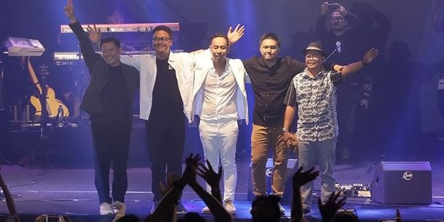 Ditutup Lagu 'Akhiri Dengan Indah', Konser Jikustik Reunian Sukses Bikin Baper